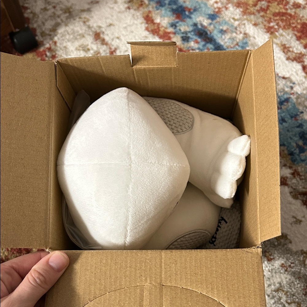 Scentsy Baymax Buddy in Red and White Box - Picture 3 of 4